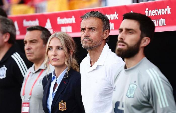 Who is the mysterious woman in the Spanish national team staff, who attracted all eyes before the defeat with Switzerland