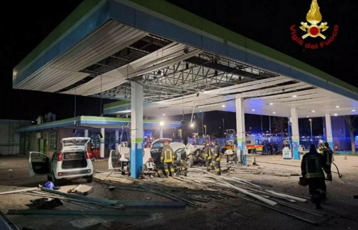 An LPG cylinder exploded in a gas station while a driver was refueling: 4 victims, one of whom is in critical condition. Photo