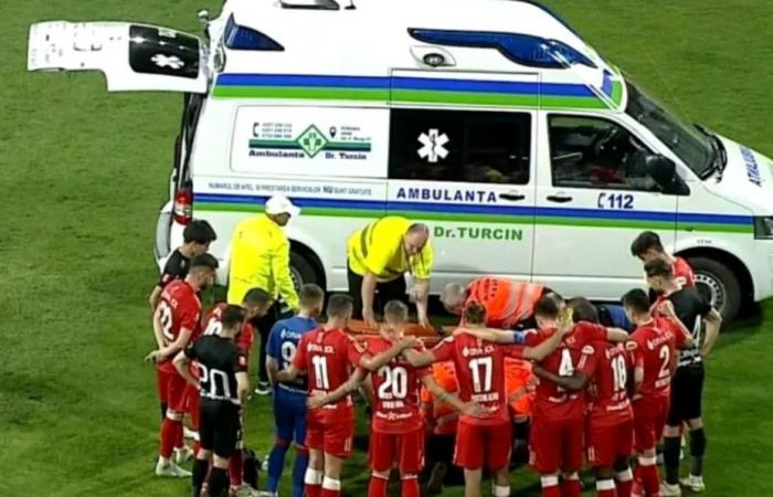 Moments of panic during the match between UTA Arad and Hermannstadt! A soccer player collapsed unconscious on the turf