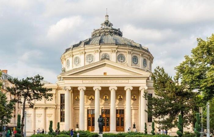 The George Enescu Philharmonic and the Romanian Athenaeum aim to become the cultural heart of Bucharest, a point of connection of Romania to the pulse of music, ideas and universal values
