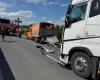 Fatal accident on DN 6. Two employees of DRDP Craiova were crushed by a TIR during some works