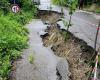 A national road has COLLAPSED due to torrential rains. Road traffic, RESTRICTED