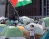 Columbia University applies the first sanctions to pro-Palestinian students who do not leave the camp set up on campus