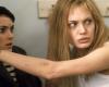 Elisabeth Moss Reveals ‘Girl Interrupted’ Divided Set: Ryder vs Jolie