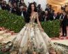 AI-generated fake images of Katy Perry, Dua Lipa and Rihanna go viral / None of the singers attended the mundane event in New York