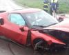 Ferrari destroyed in an accident in Cluj. Two people arrived at the hospital
